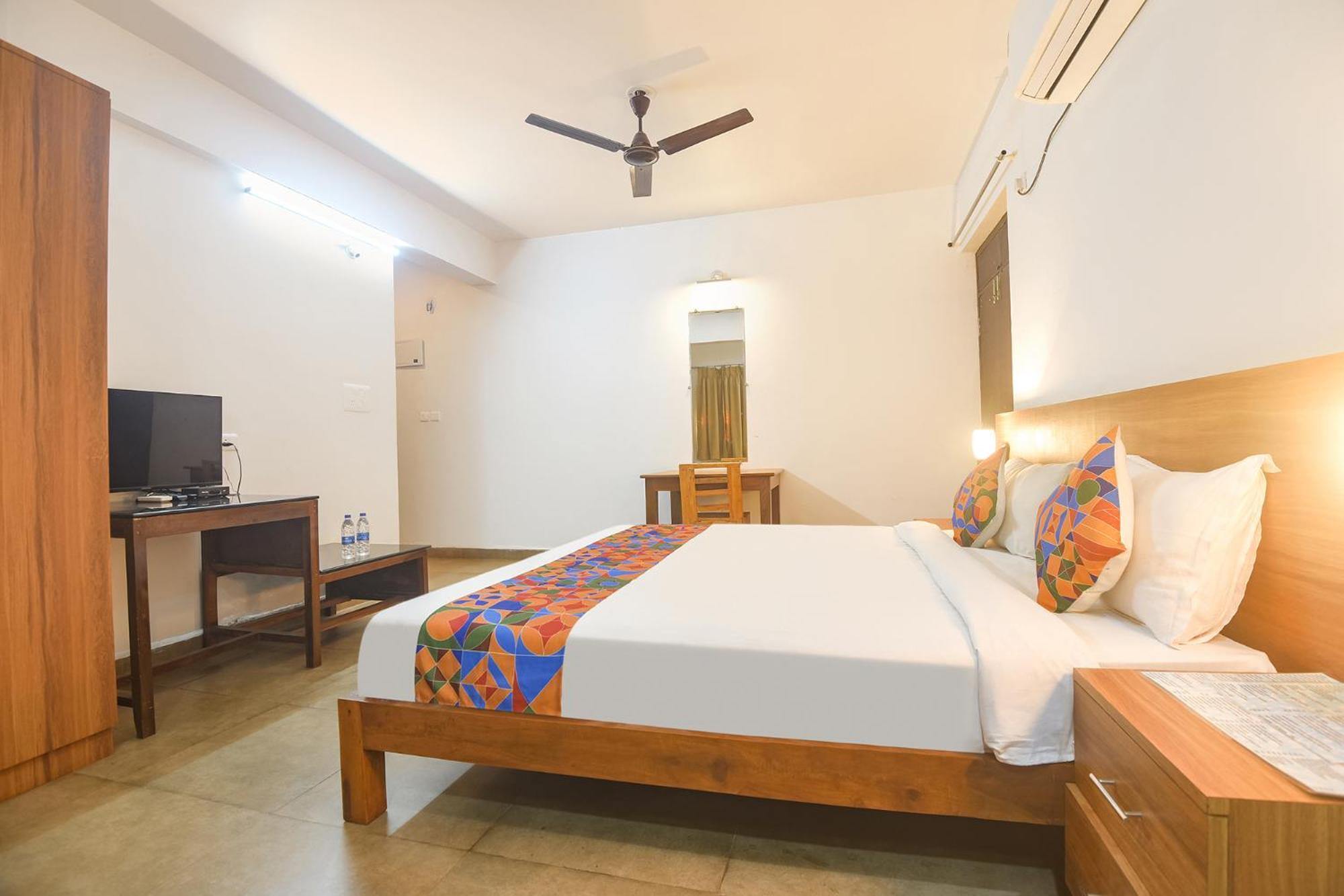 Fabexpress Holiday Suites - Nr Benaulim Beach Exterior photo